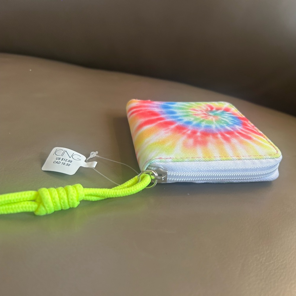 Compact Colorful Tie-Dye Wallet - Picture 3 of 13